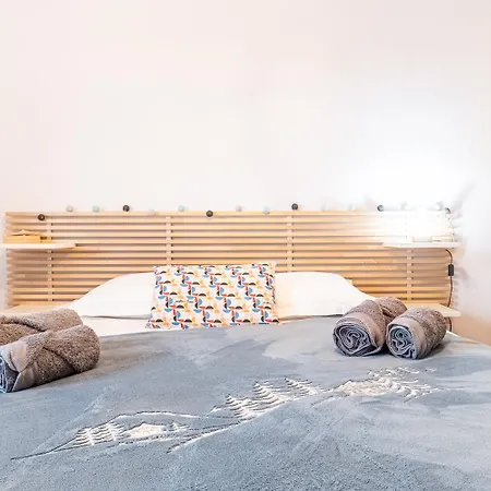 L'elegance : Grande Chambre/stationnement Apartment Annecy