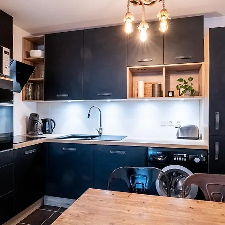 L'elegance : Grande Chambre/stationnement Lejlighed *