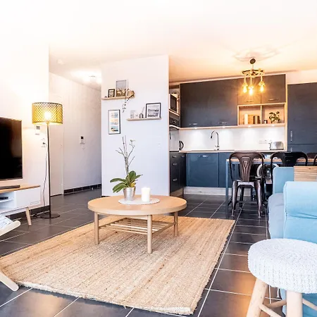 Apartment L'elegance : Grande Chambre/stationnement *