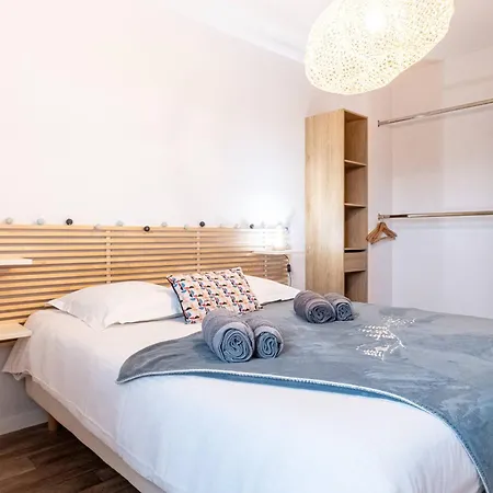 Lejlighed L'elegance : Grande Chambre/stationnement